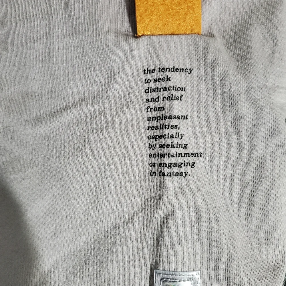 ADVISORY BOARD CRYSTALS (Abc) “ESCAPISM” T-Shirt Gray - Picture 8 of 9